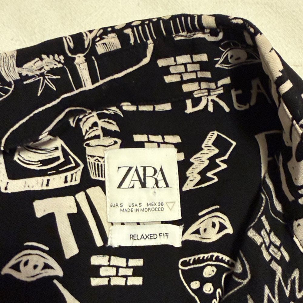 Zara Black and White Graphic Shirt - Picture 3 of 5